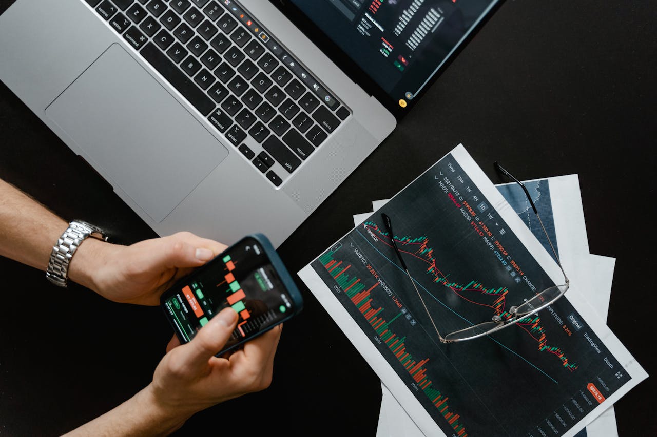 Build vs. Buy: Making the Right AI Investment